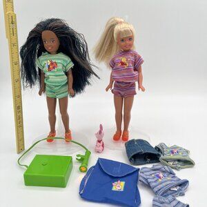 Barbie 1997 Flashlight Fun Stacie Doll & Whitney clothing & Piglet Mattel 19671